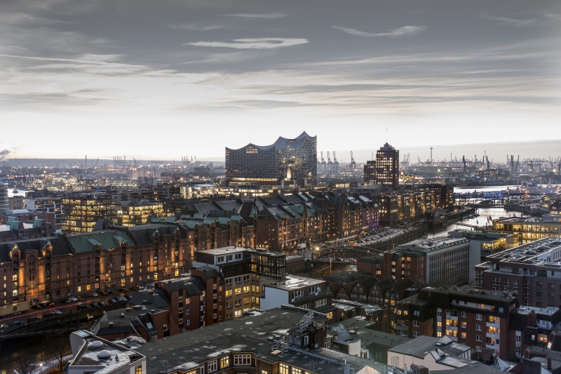 Speicherstadt HSpeicherstadt Hamburg mit Elbphilharmonieamburg mit Elbphilharmonie